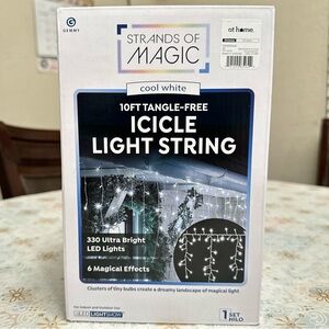 Gemmy Strands of Magic LightShow TangleFree Cool White LED Christmas Light 10 Ft